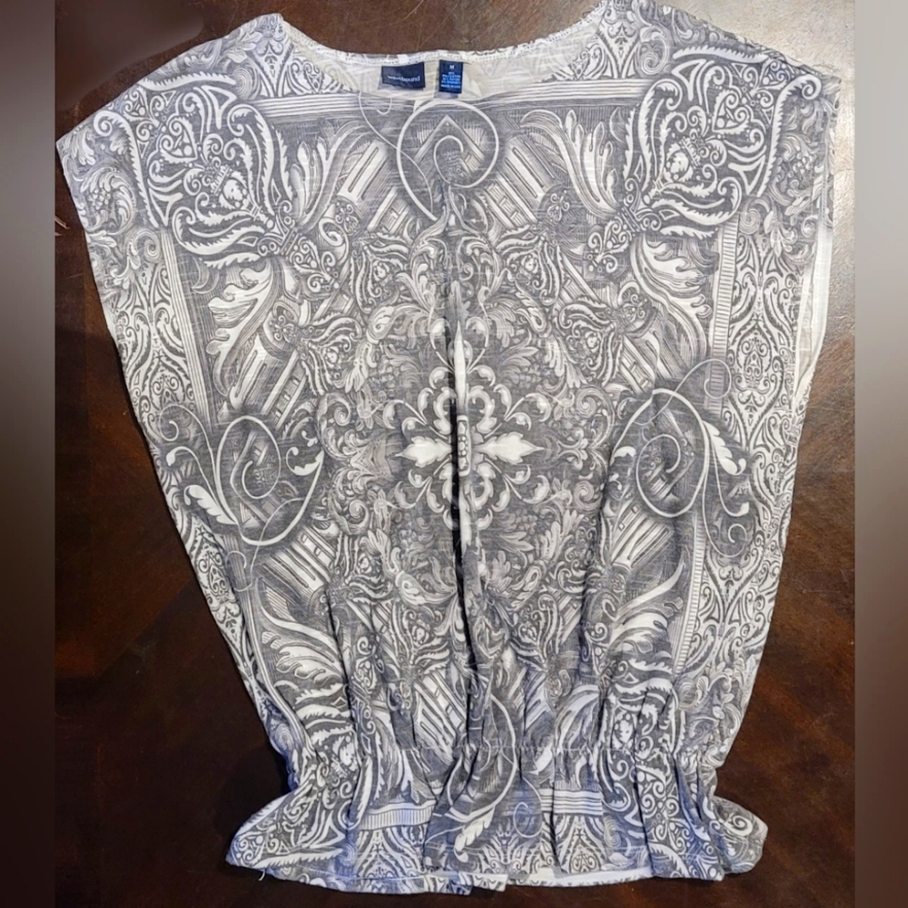 Westbound White and Black Relaxed Ruched Blouse